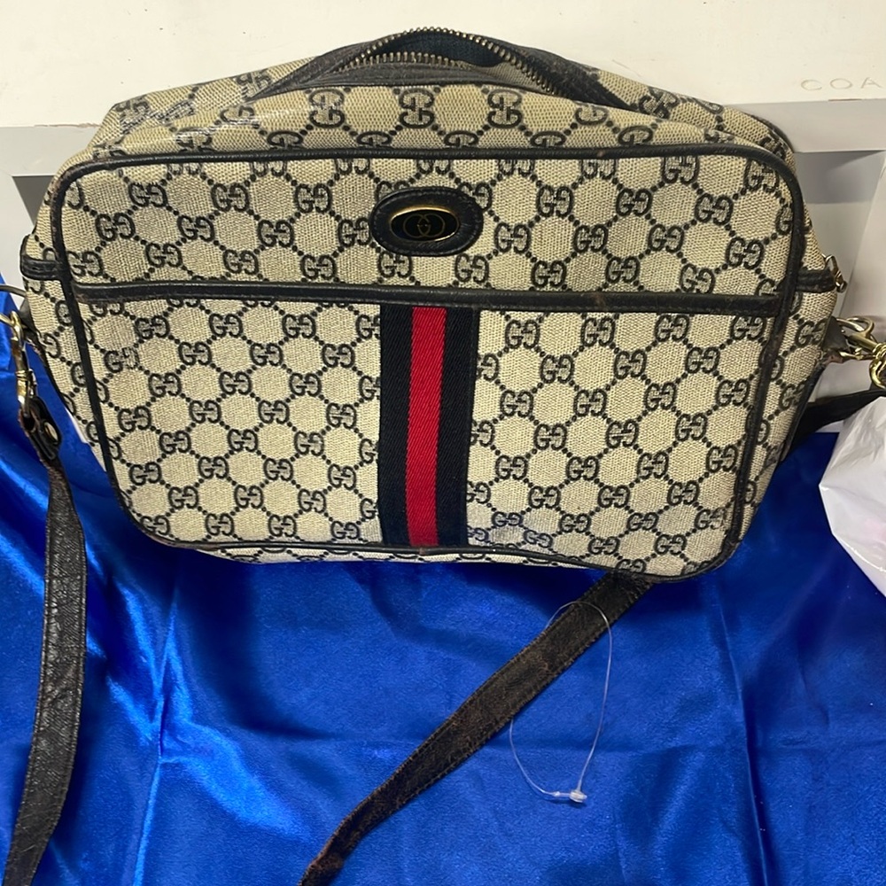 80s Crossbody